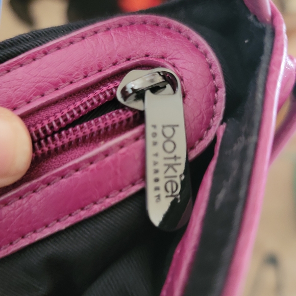 BOTKIER PINK/PURPLE PURSE WITH TASSLE AND TAG EMBELLISHMENTS 💖. NEW without tag - Picture 11 of 12